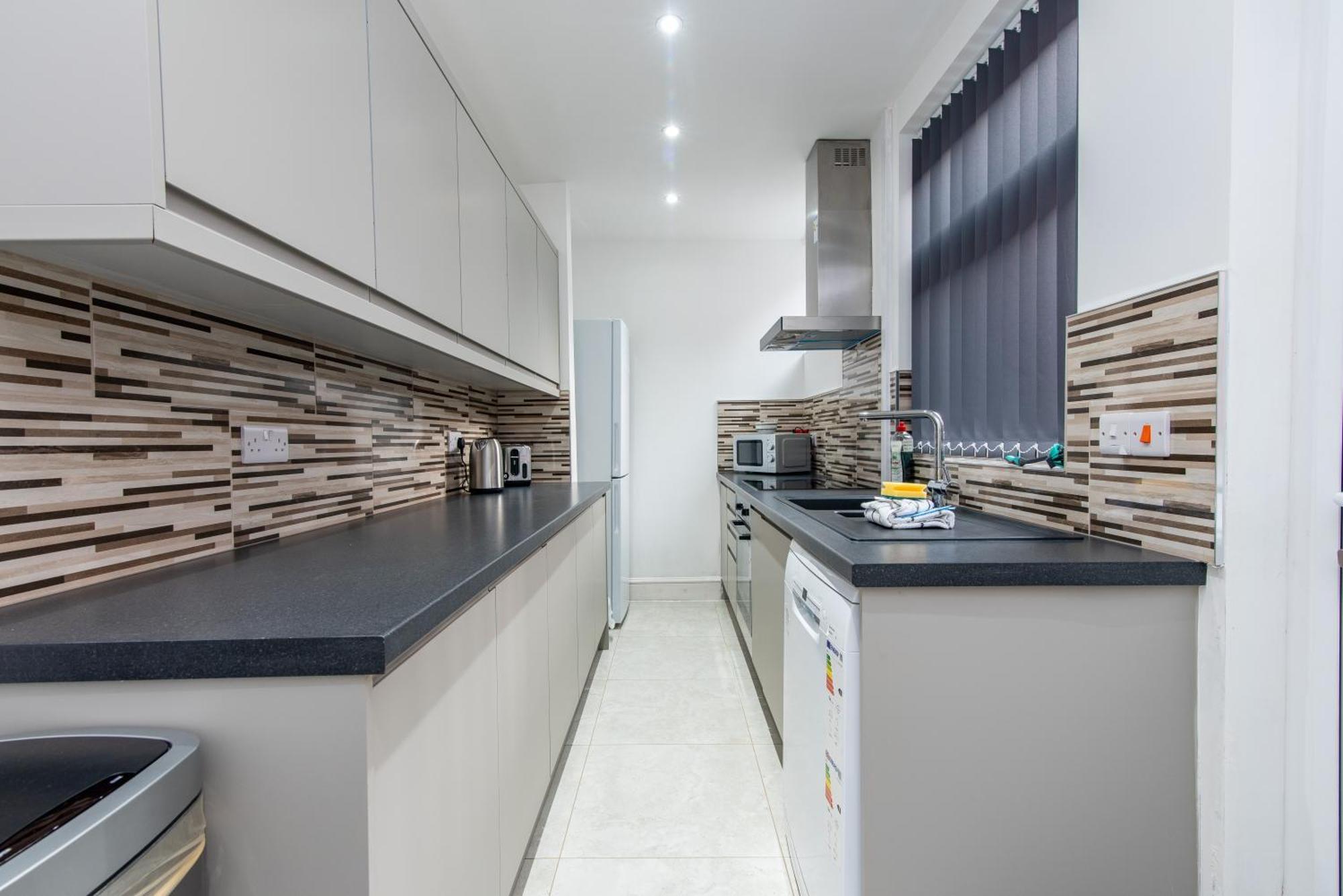 2 Bedroom House In The Heart Of Leicester Exterior foto